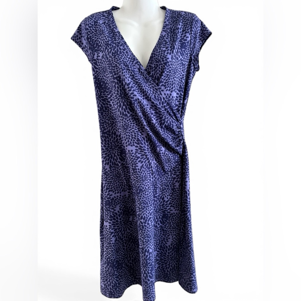 Athleta Faux Wrap V-Neck Cap Sleeve Dotted
Floral Athletic Dress Size S - Picture 4 of 9
